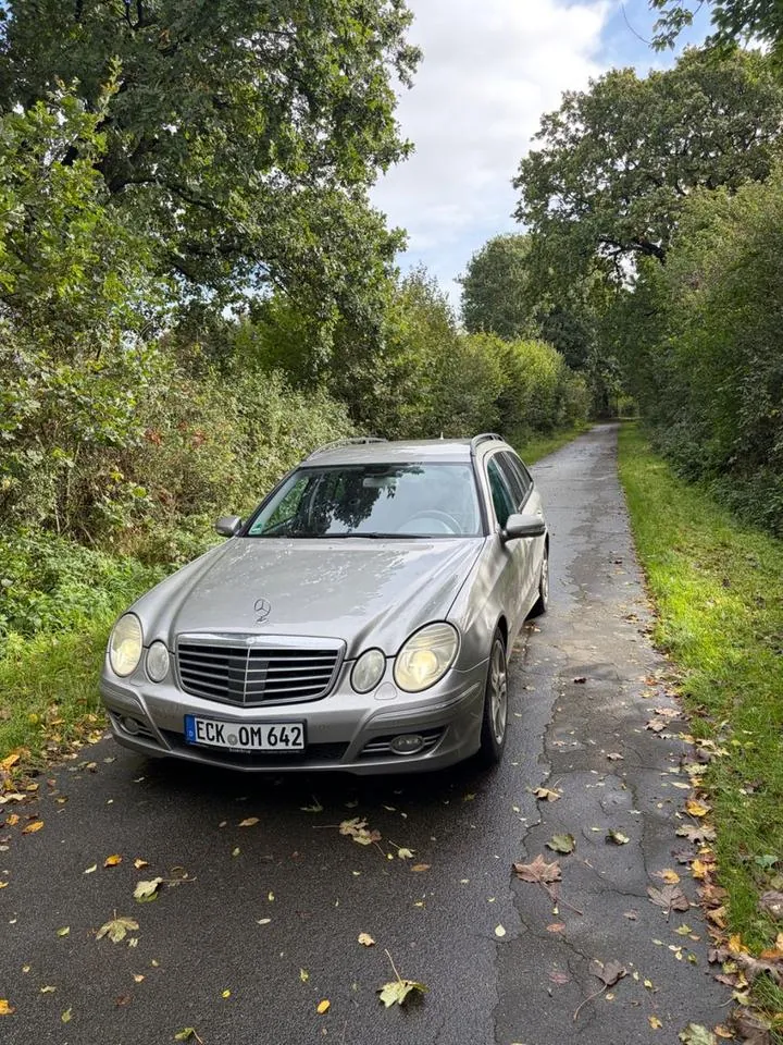 Mercedes-Benz E320