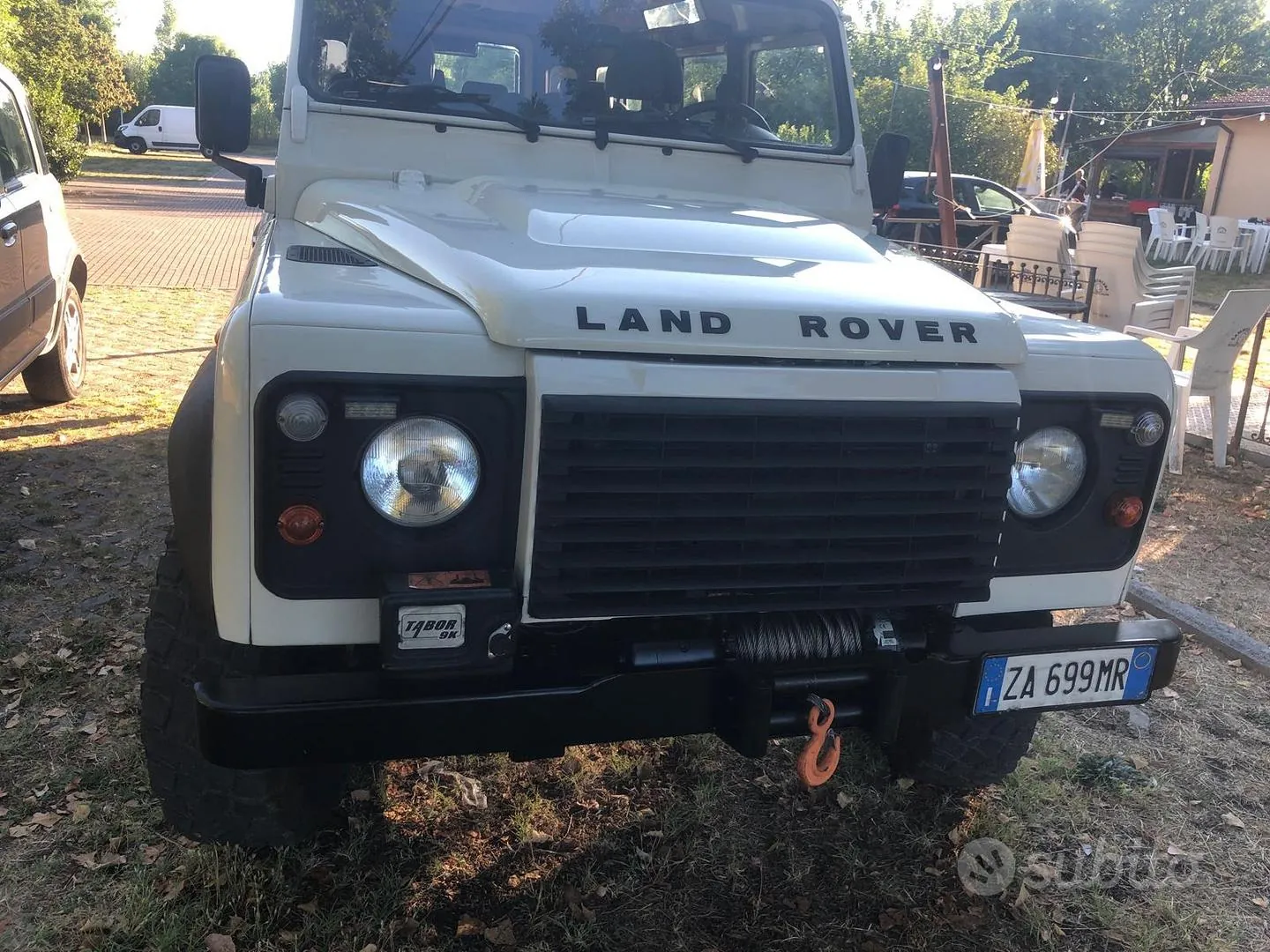 Land Rover Defender