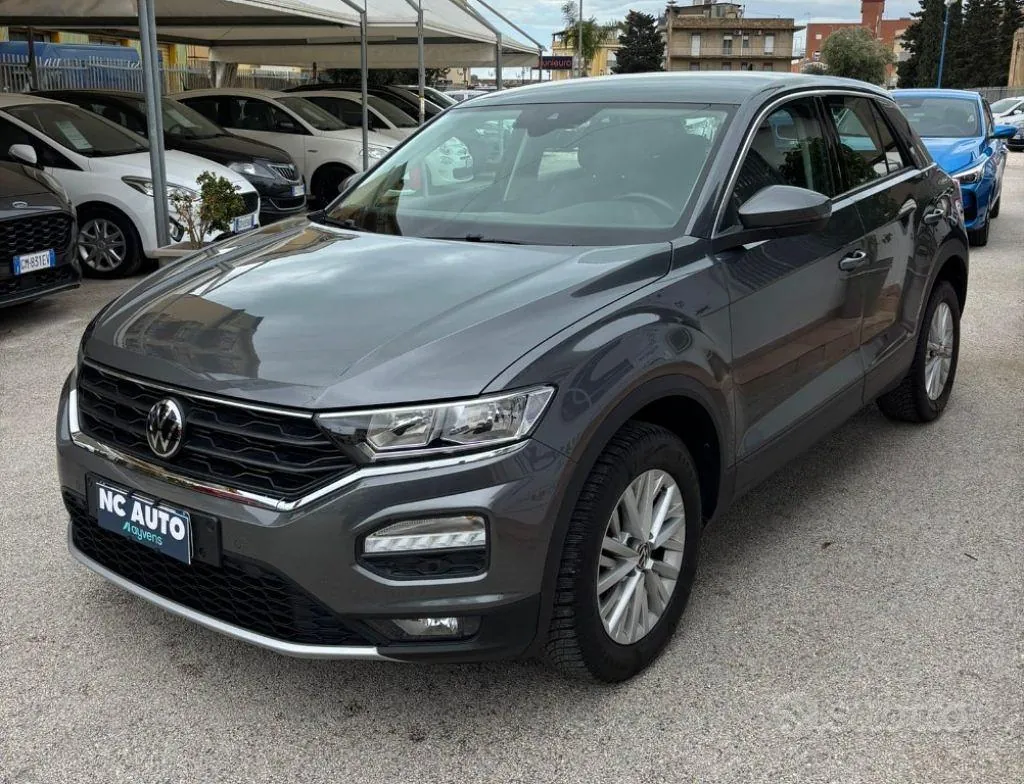 Volkswagen T-Roc 2021 photo 2