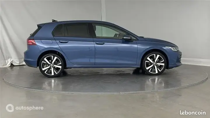 Volkswagen Golf 2025 photo 4