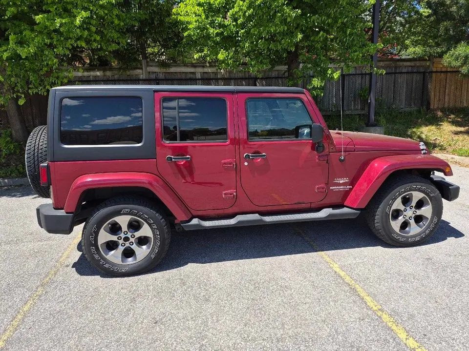 Jeep Wrangler 2011 photo 2