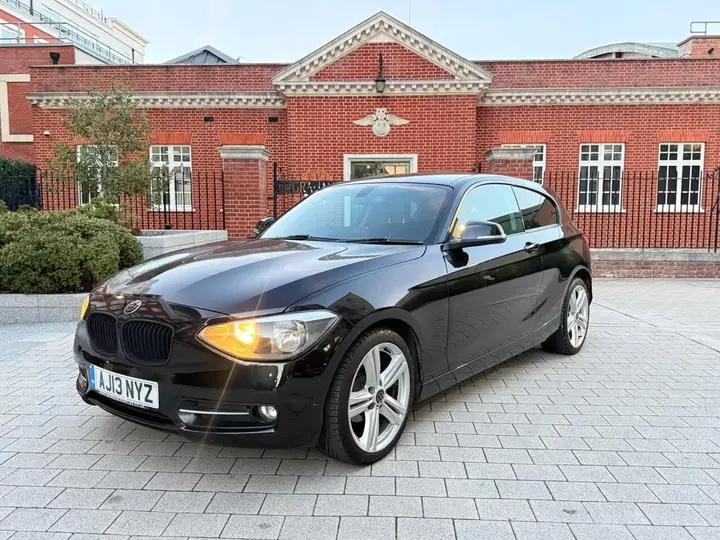BMW 1 Series 2013 photo 2