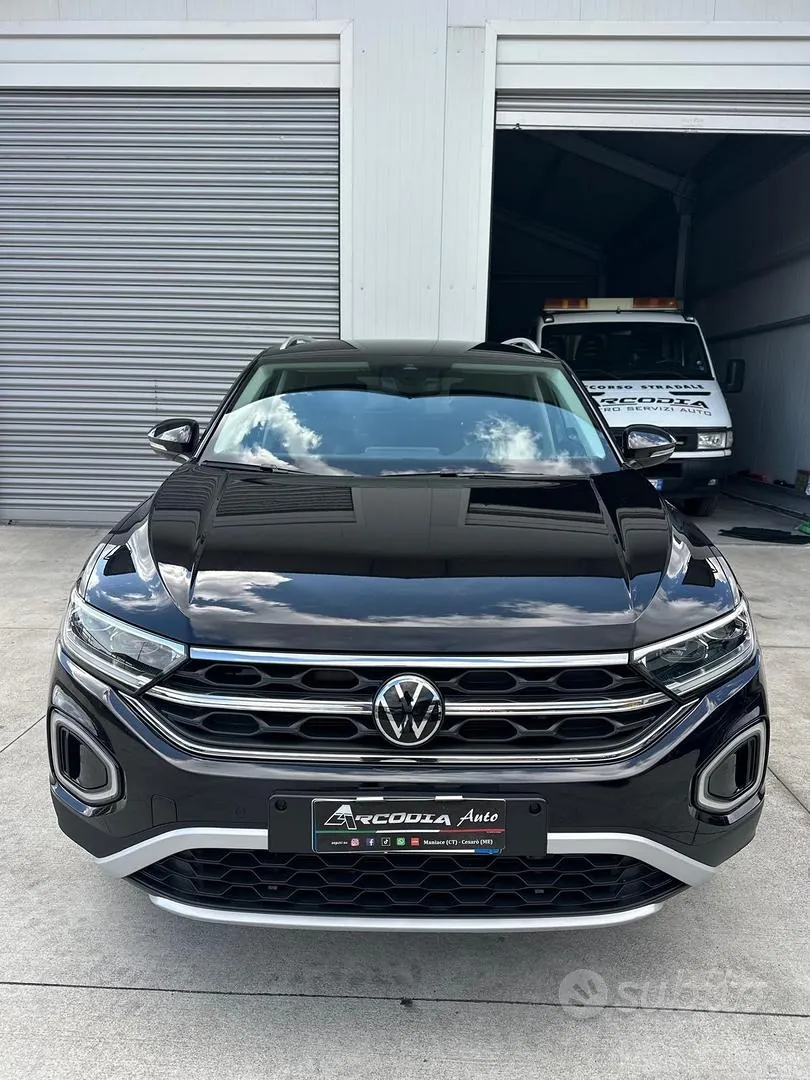 Volkswagen T-Roc 2023 photo 5