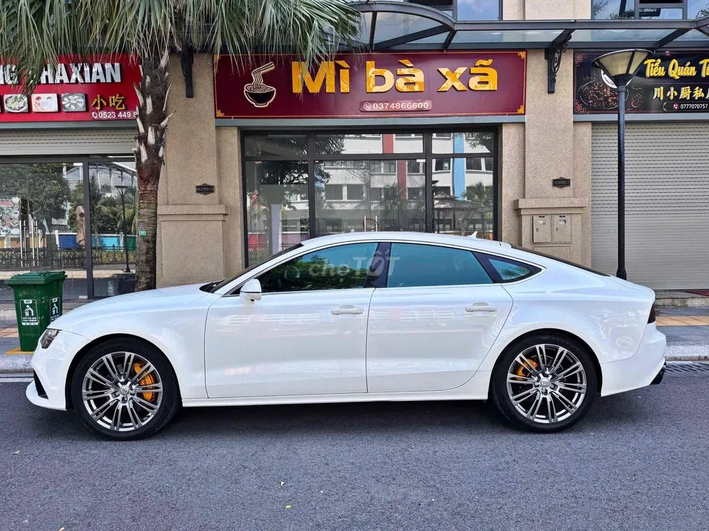 Audi A7 2012 photo 4
