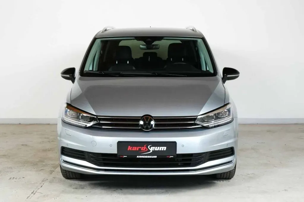 Volkswagen Touran 2025 photo 2