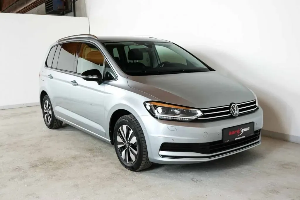 Volkswagen Touran 2025 photo 3