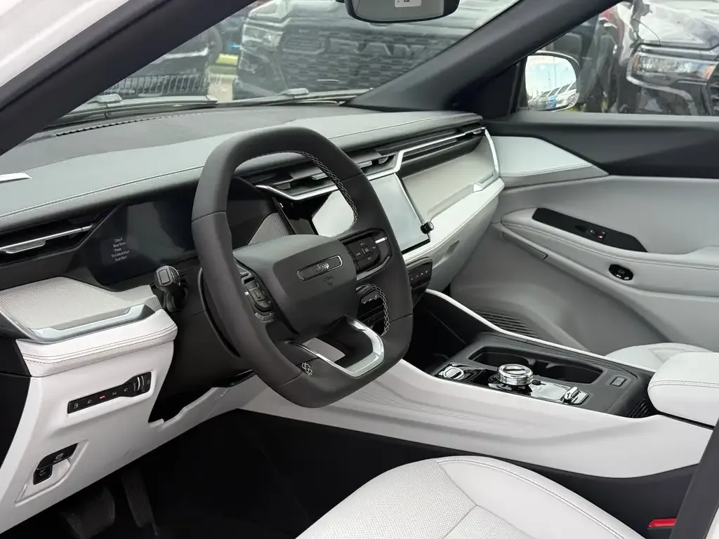 Jeep Cherokee 2026 photo 5