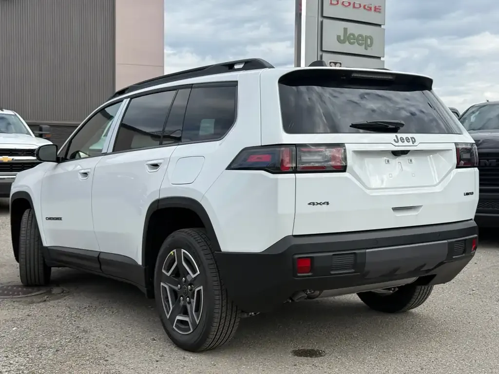 Jeep Cherokee 2026 photo 3