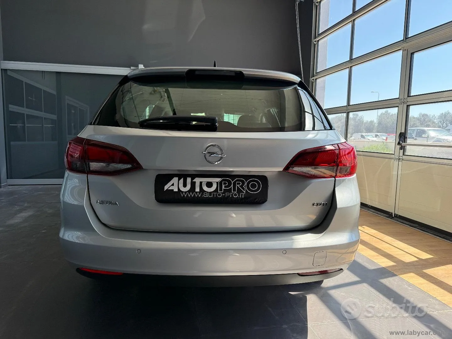 Opel Astra 2018 photo 3
