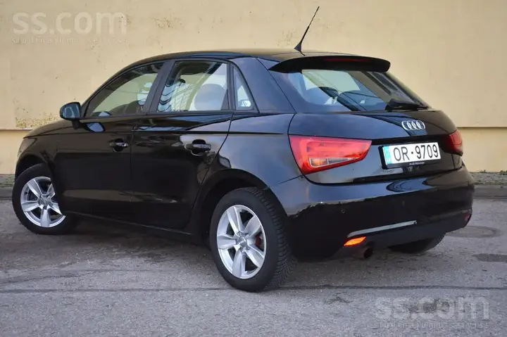 Audi A1 2013 photo 2