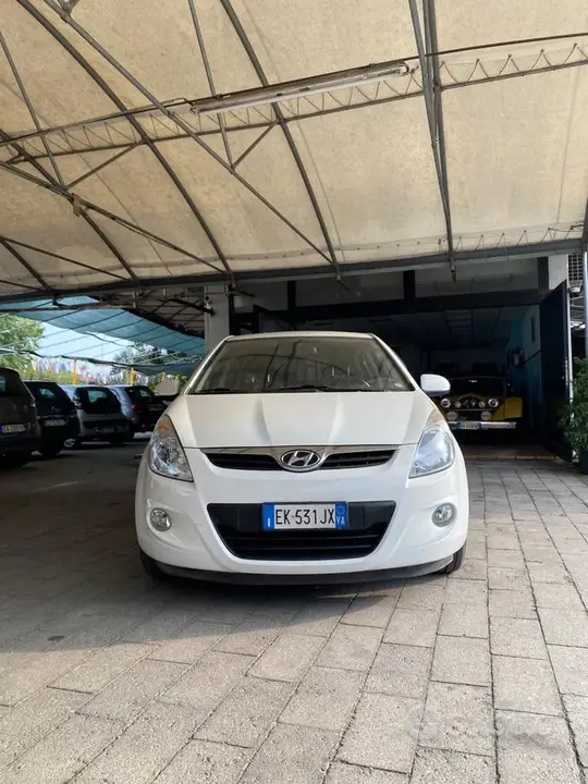 Hyundai I20