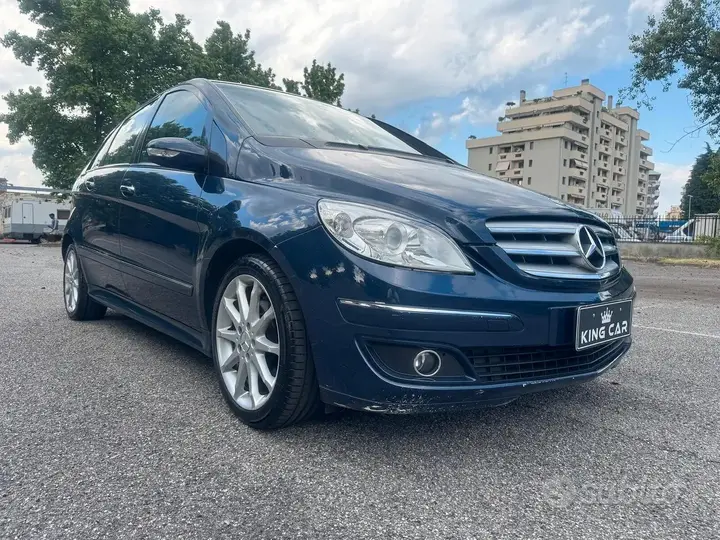 Mercedes-Benz B 200 2006 photo 2
