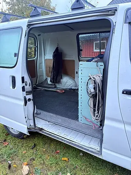 Toyota Hiace 2011 photo 5