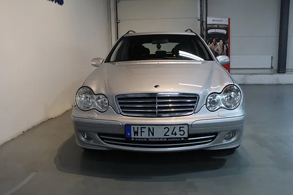 Mercedes-Benz C180 2005 photo 5