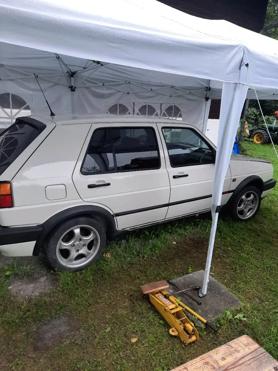 Volkswagen Golf 1989 photo 2