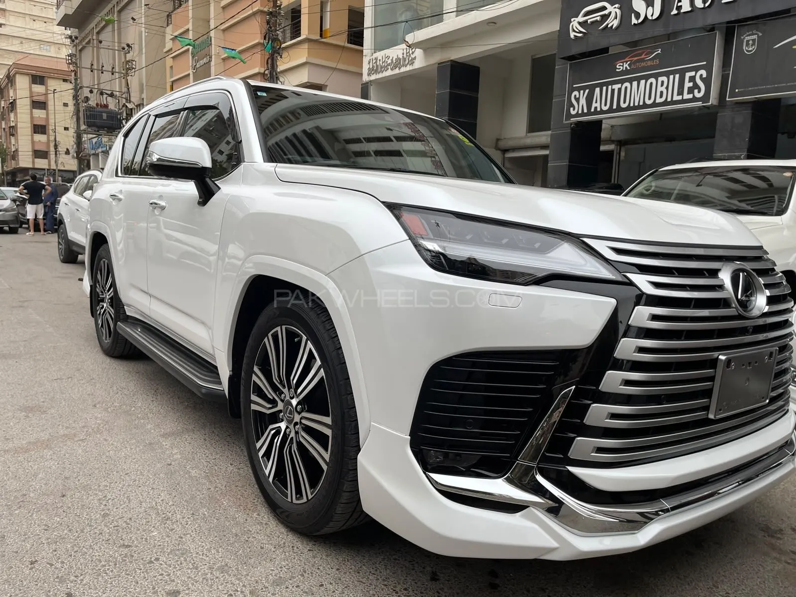 Lexus Lx