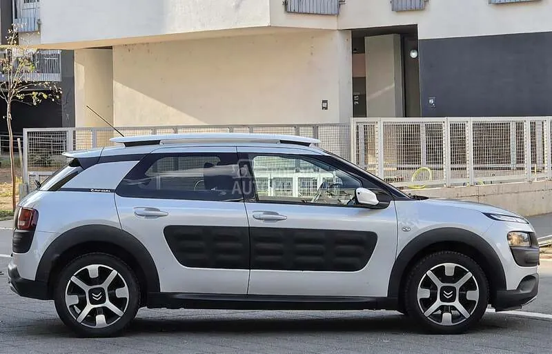 Citroen C4 Cactus 2016 photo 5