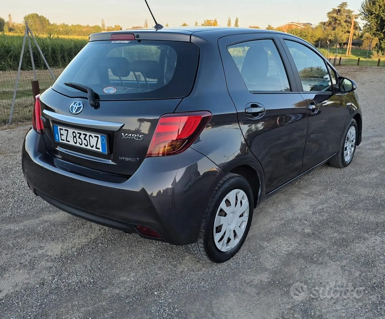Toyota Yaris 2015 photo 4