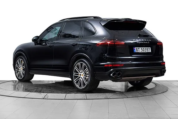 Porsche Cayenne 2017 photo 2