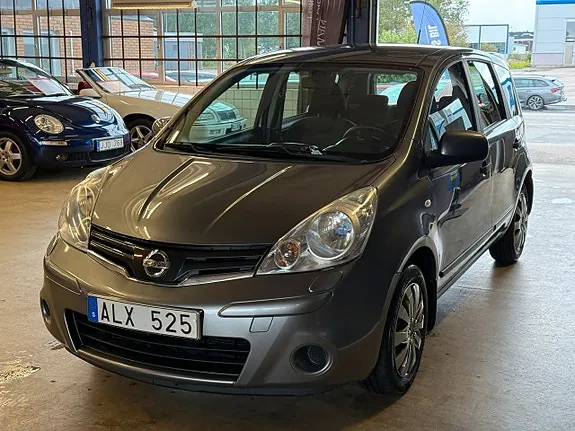 Nissan Note 2011 photo 2