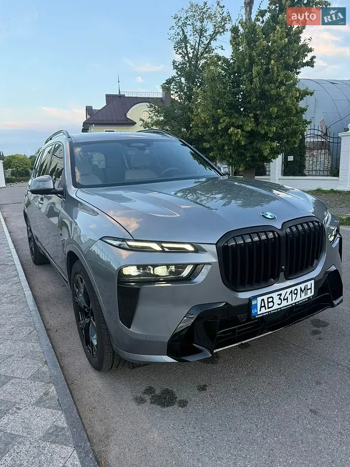 BMW X7 2025 photo 3
