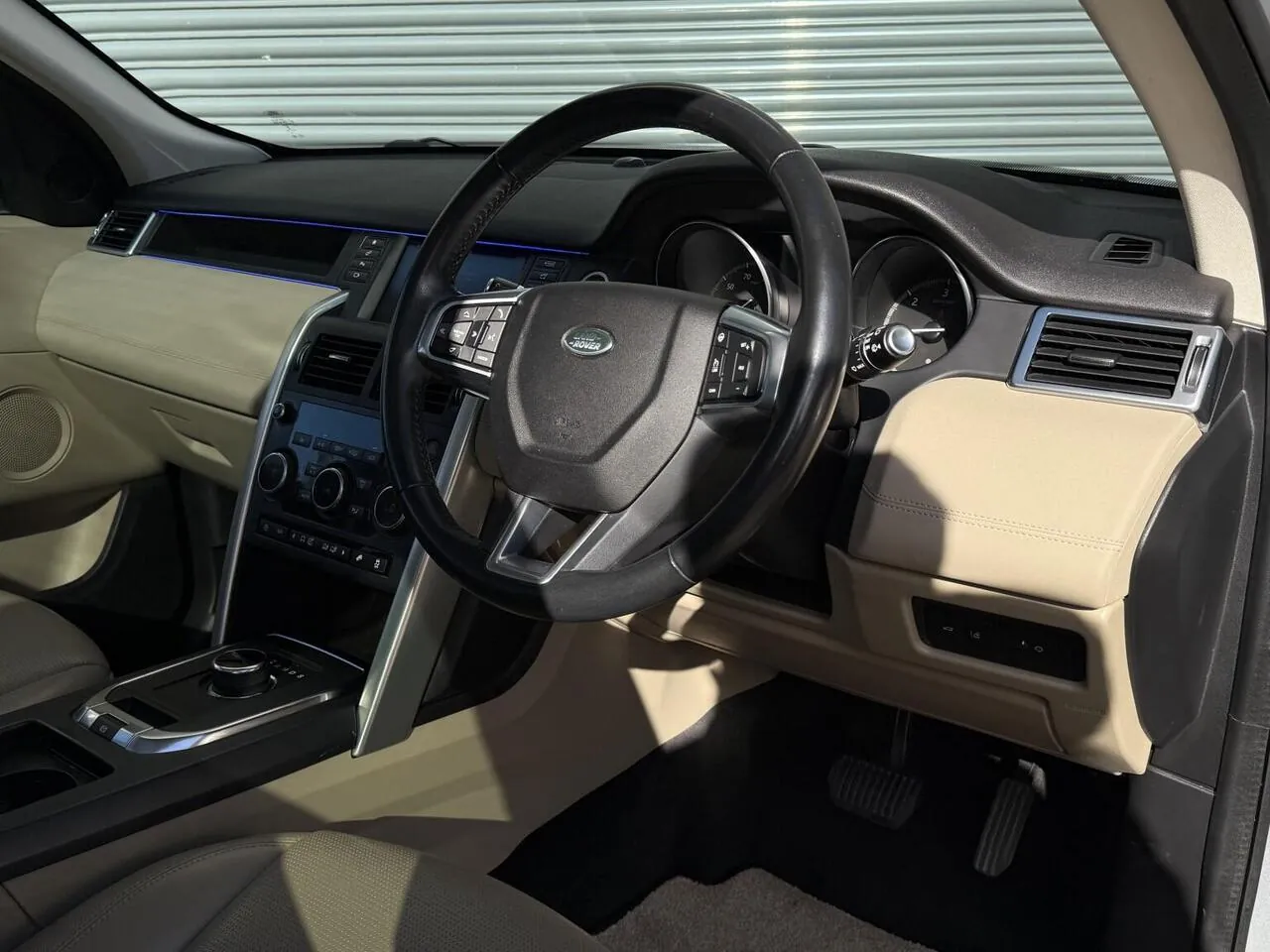 Land Rover Discovery Sport 2018 photo 5
