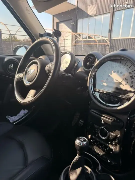 Mini Clubman 2011 photo 3
