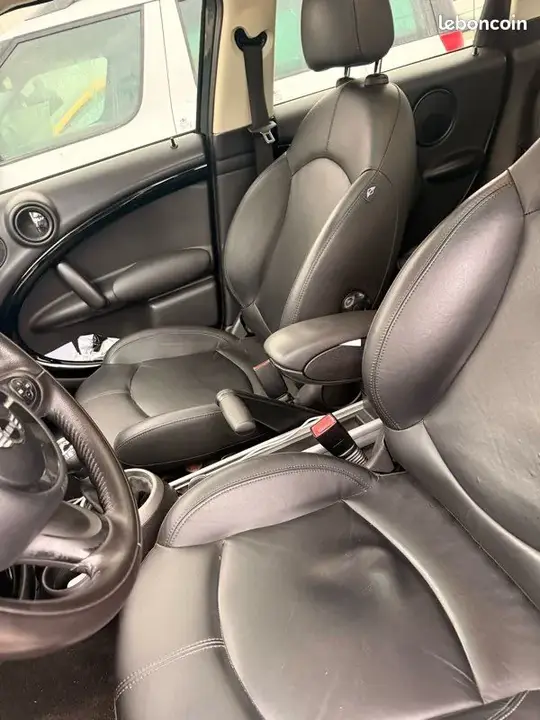 Mini Clubman 2011 photo 2
