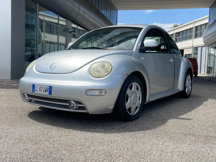 Volkswagen Beetle 2000 photo 3