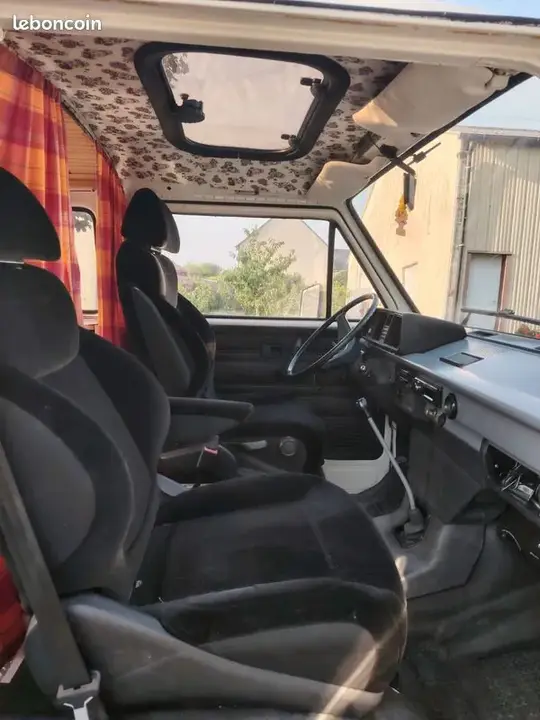 Volkswagen T3 1984 photo 3