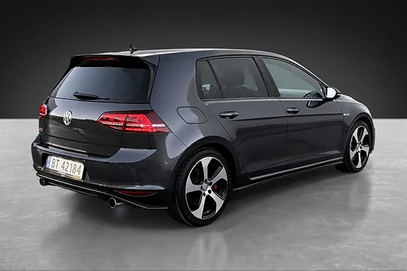 Volkswagen Golf V 2016 photo 5