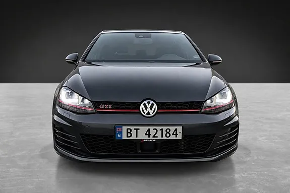 Volkswagen Golf V 2016 photo 2