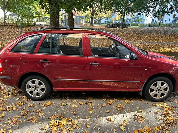 Skoda Fabia 2007 photo 3