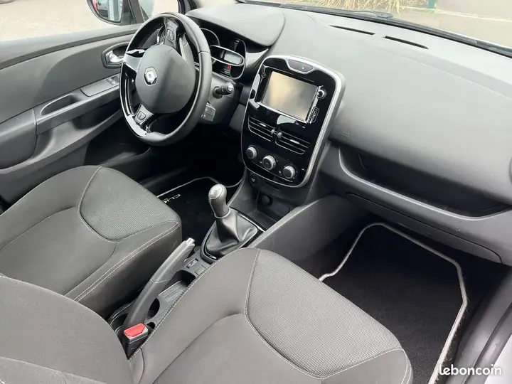 Renault Clio 2015 photo 5
