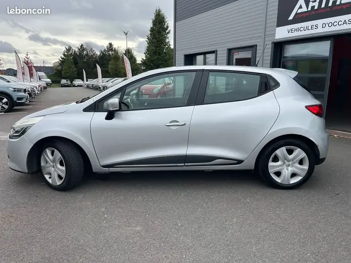 Renault Clio 2015 photo 3