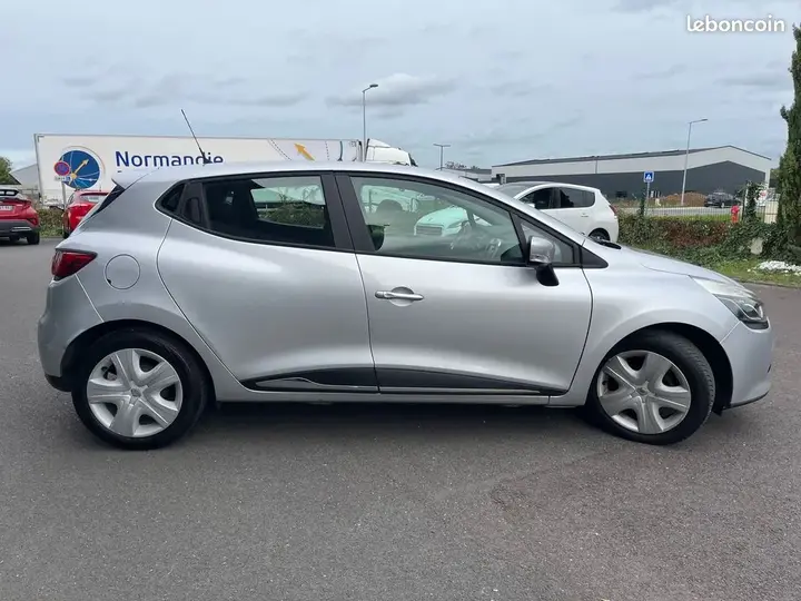Renault Clio 2015 photo 4