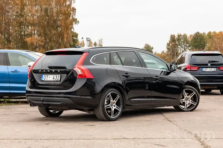Volvo V60 2011 photo 4