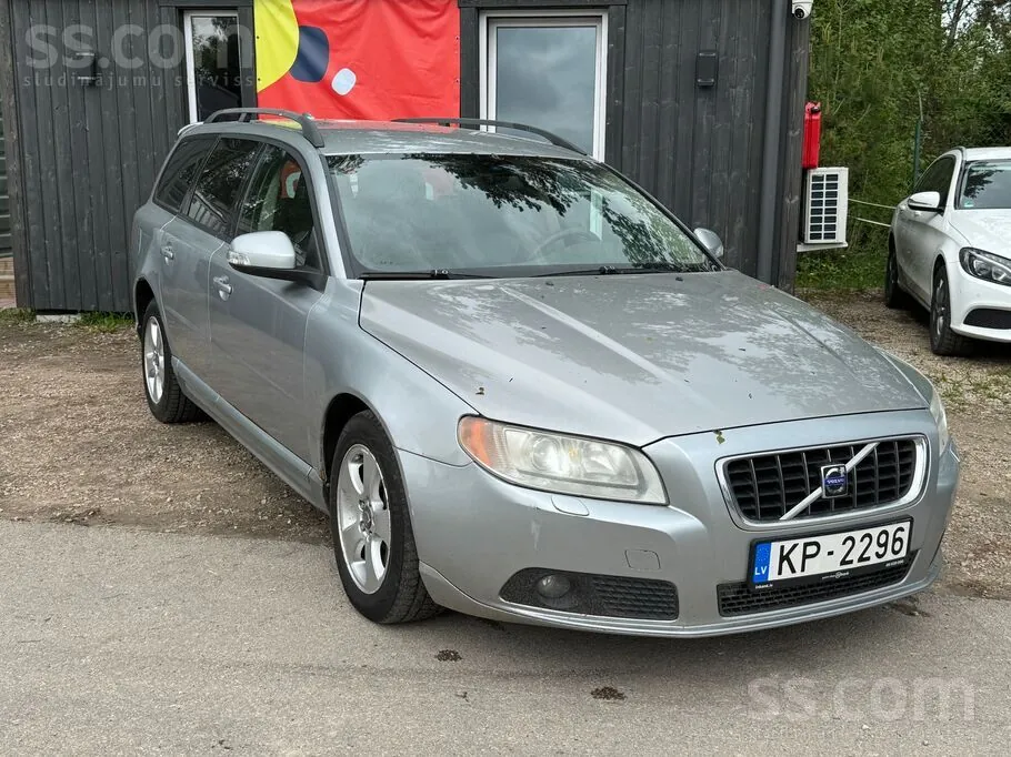 Volvo V70 2007 photo 2