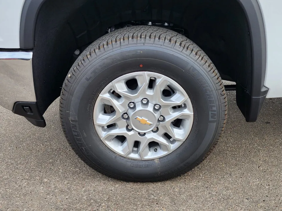 Chevrolet Silverado 2500Hd 2026 photo 4