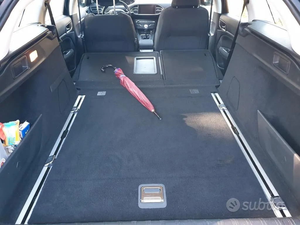 Peugeot 308 2015 photo 5