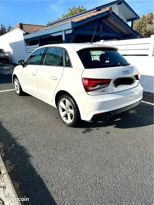 Audi A1 2017 photo 2