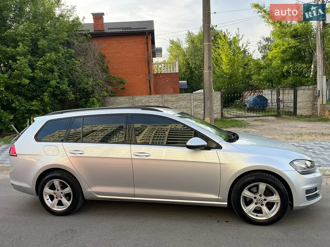 Volkswagen Golf 2013 photo 3