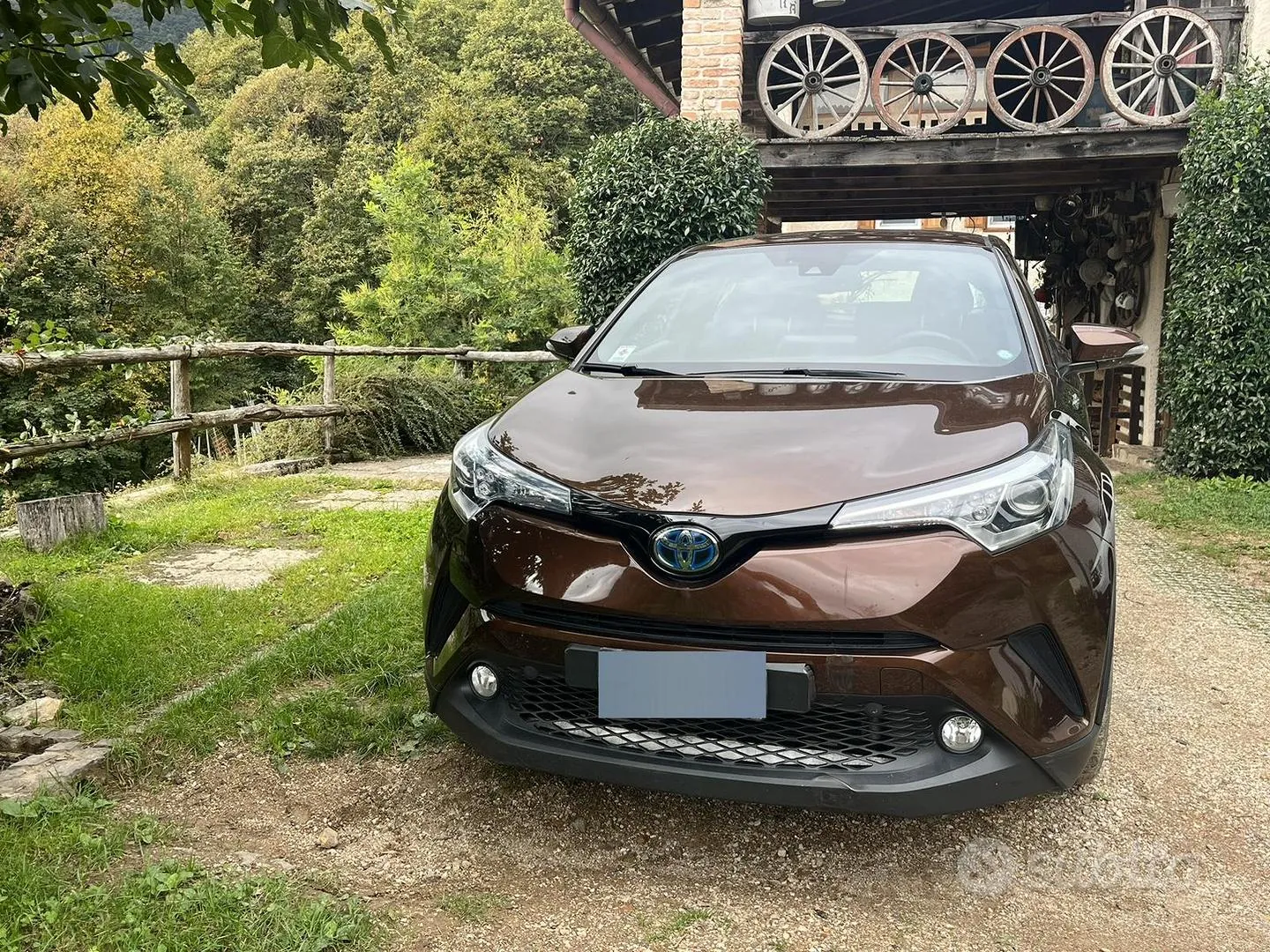 Toyota C-Hr 2018 photo 3