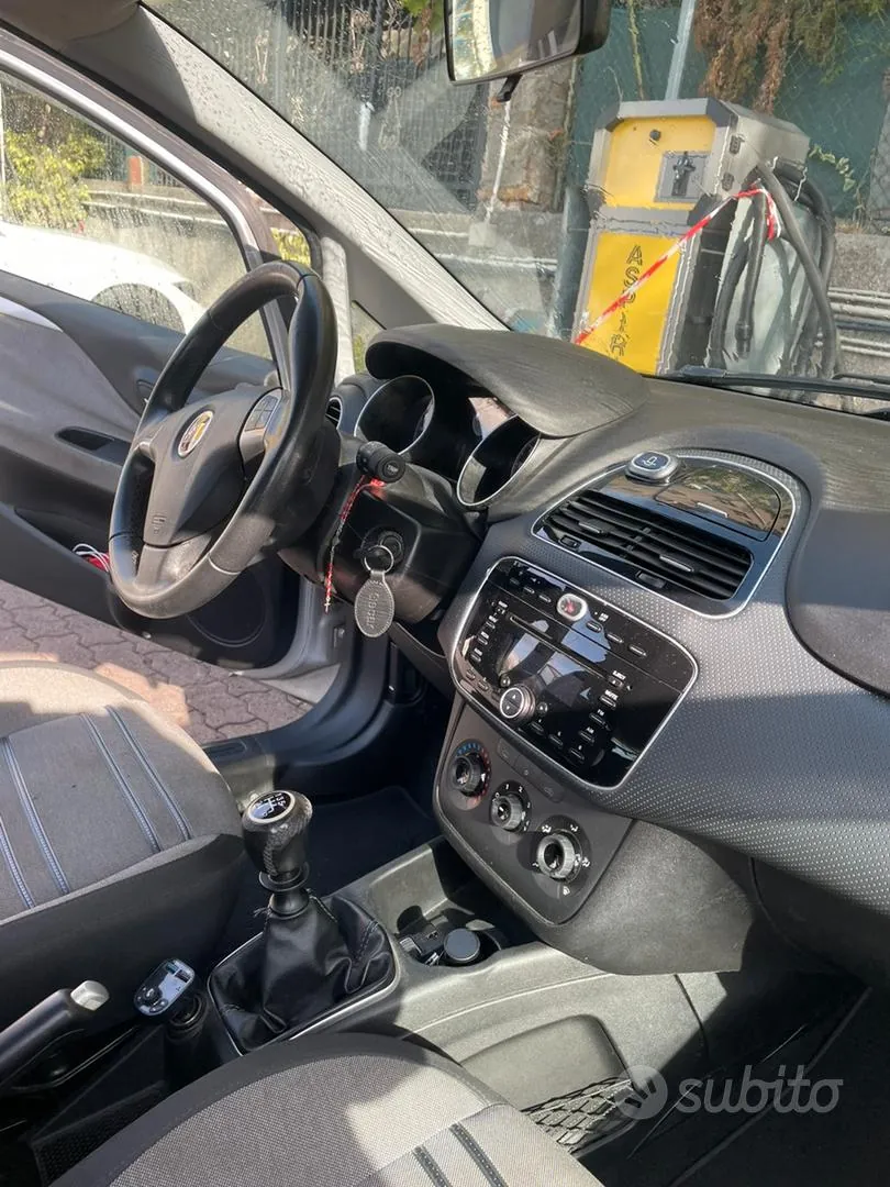 Fiat Punto Evo 2010 photo 5