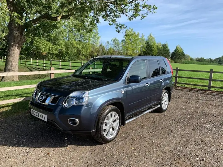 Nissan X-Trail 2013 photo 2