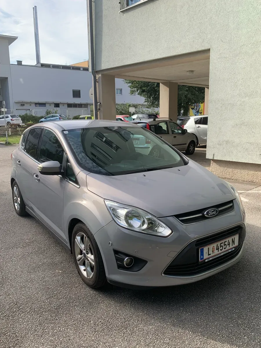 Ford C-Max 2012 photo 2