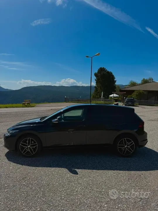 Volkswagen Golf 8 2021 photo 3