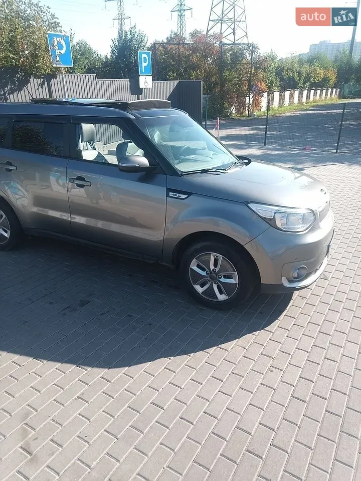 Kia Soul 2017 photo 2