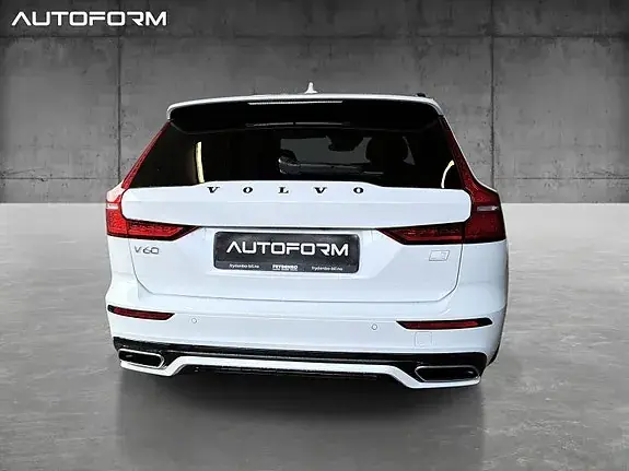 Volvo V60 2021 photo 5