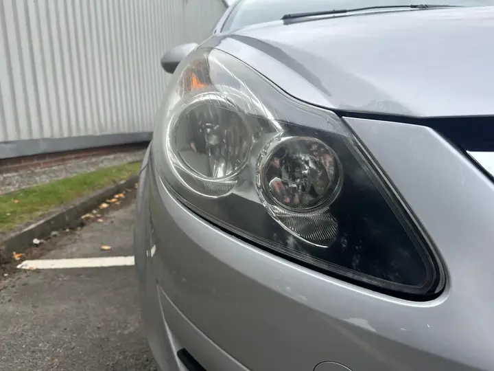 Vauxhall Corsa 2007 photo 2